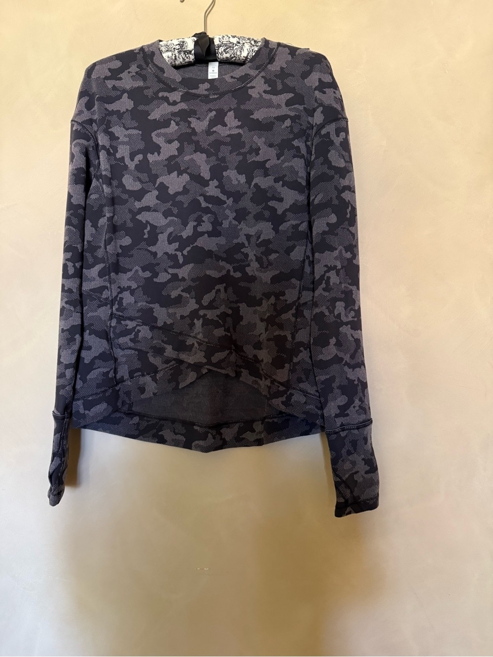 Lululemon Rulu Close to Crossing Long Sleeve Top in Heritage Camo size 12 - Picture 2 of 6